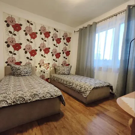 Ewa Dom * Varsovie